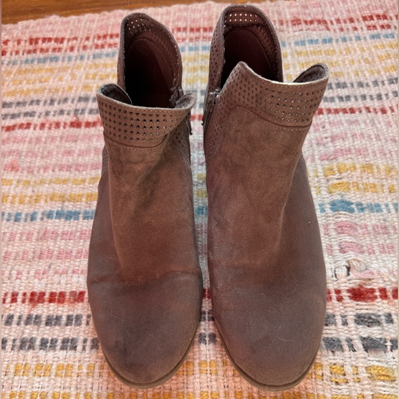 Old Navy booties - Picture 1 of 6